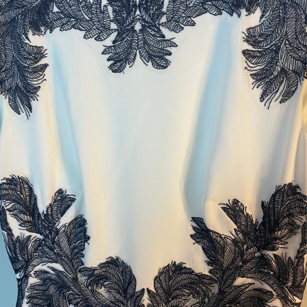Tadashi Shoji Falcon Gown SZ 2 Long Formal Navy Dress Lace Accents MSRP $518 - Picture 11 of 15